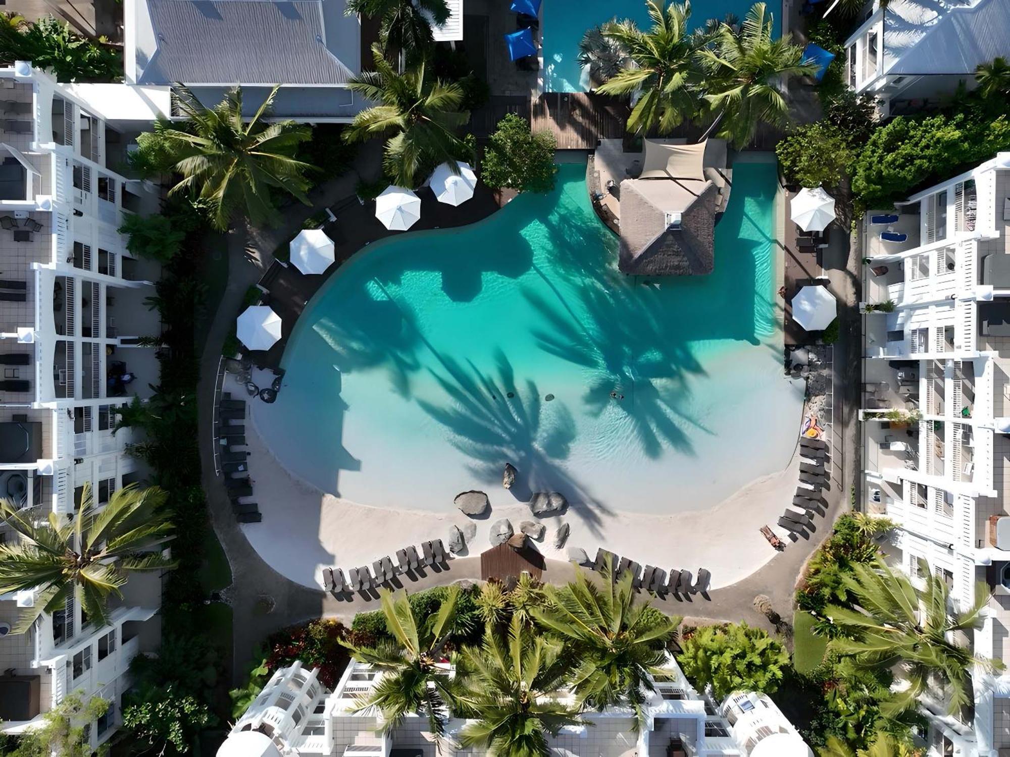 Peppers Beach Club & Spa Палм-Коув Экстерьер фото Aerial view of the pool at the W South Beach